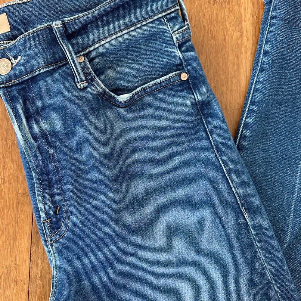 EUC Mother Denim Slim Fit jeans
